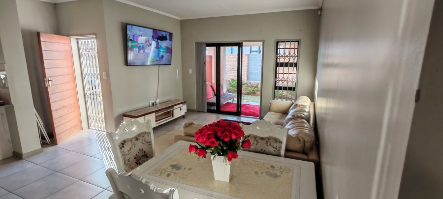 3 Bedroom Property for Sale in Amberfield Gauteng