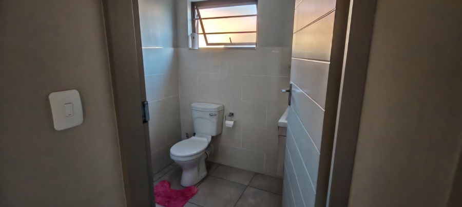 3 Bedroom Property for Sale in Amberfield Gauteng