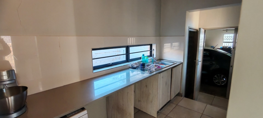 3 Bedroom Property for Sale in Amberfield Gauteng