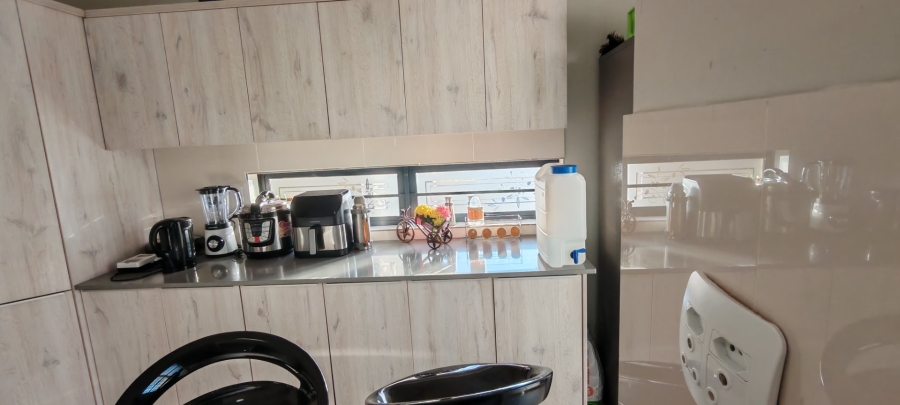 3 Bedroom Property for Sale in Amberfield Gauteng
