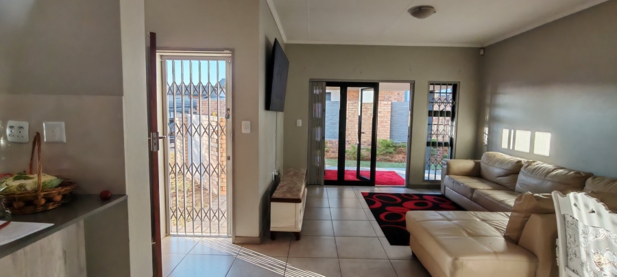 3 Bedroom Property for Sale in Amberfield Gauteng