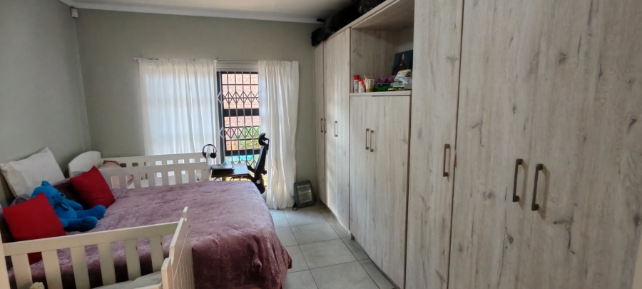 3 Bedroom Property for Sale in Amberfield Gauteng