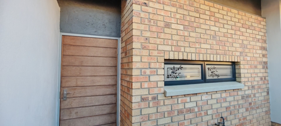 3 Bedroom Property for Sale in Amberfield Gauteng