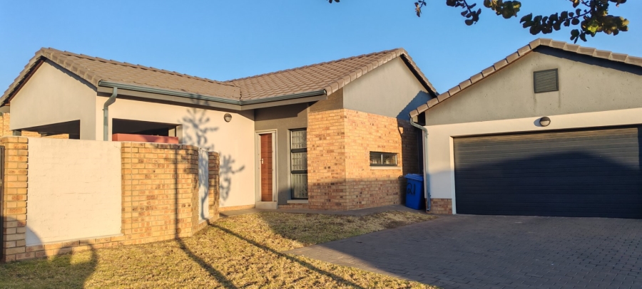 3 Bedroom Property for Sale in Amberfield Gauteng
