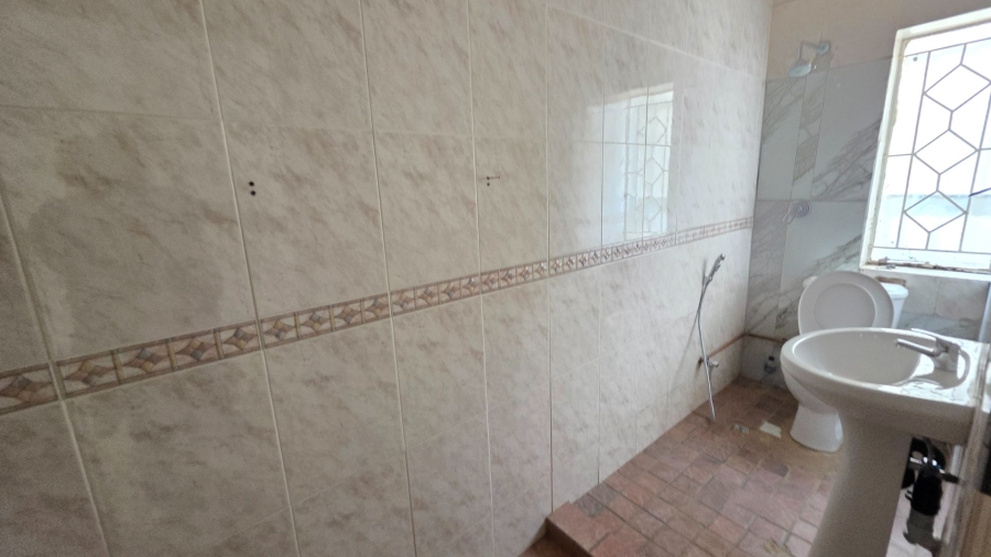 To Let commercial Property for Rent in Laudium Gauteng