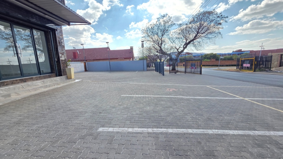 To Let commercial Property for Rent in Laudium Gauteng