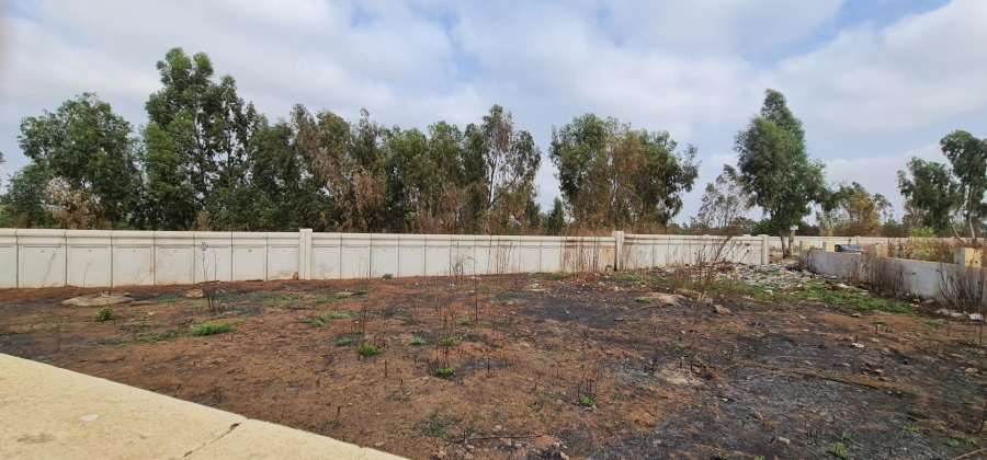 Bedroom Property for Sale in Alrode Gauteng