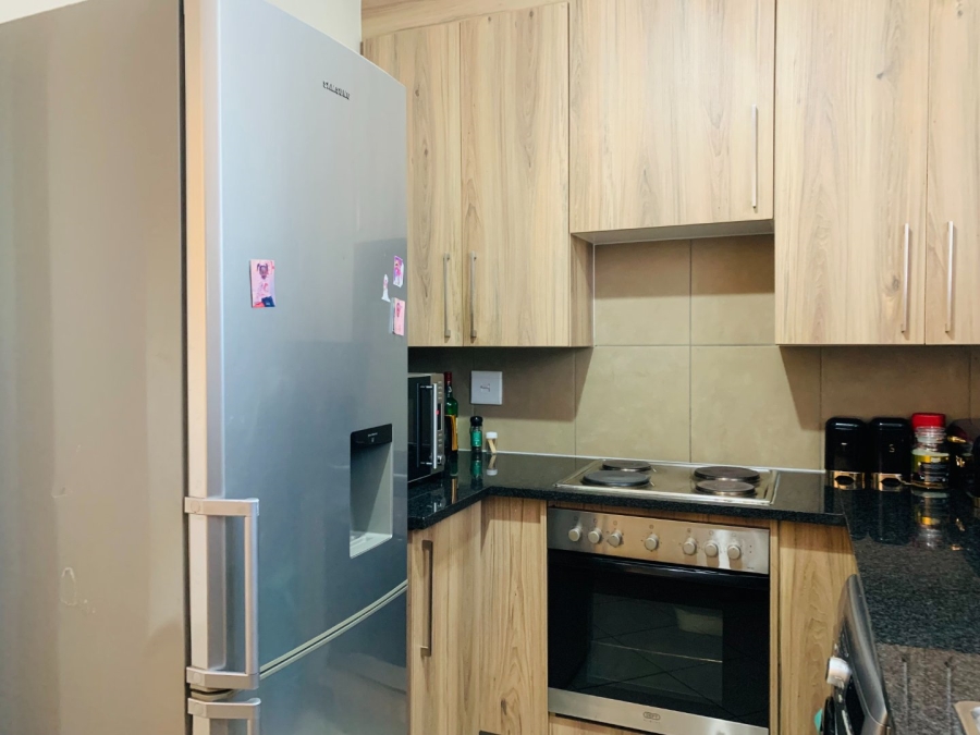 To Let 2 Bedroom Property for Rent in Monavoni Gauteng