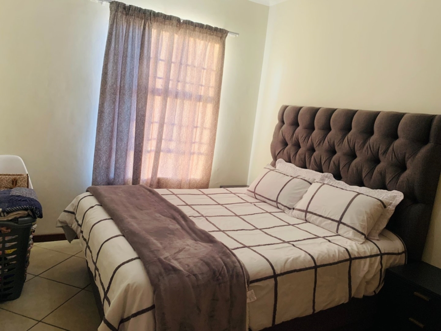 To Let 2 Bedroom Property for Rent in Monavoni Gauteng