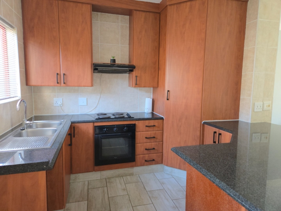 To Let 2 Bedroom Property for Rent in Hughes Gauteng