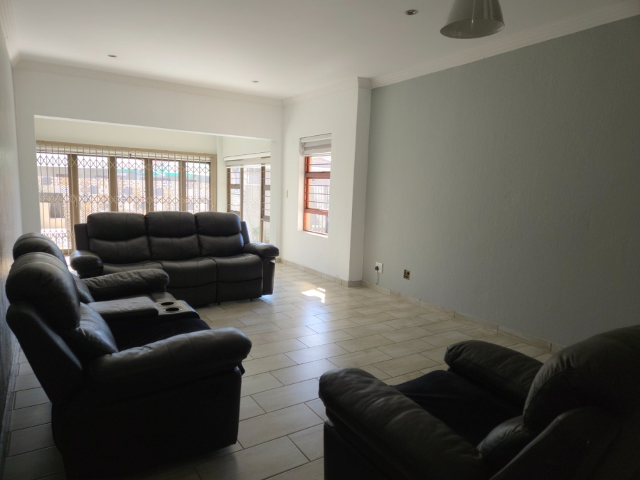To Let 2 Bedroom Property for Rent in Hughes Gauteng