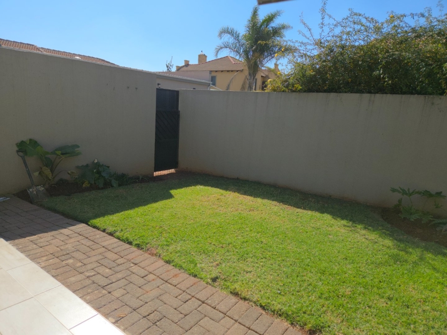 To Let 2 Bedroom Property for Rent in Hughes Gauteng