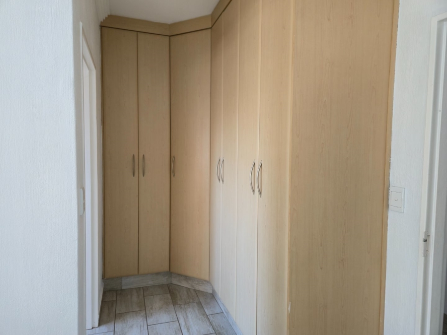 To Let 2 Bedroom Property for Rent in Hughes Gauteng