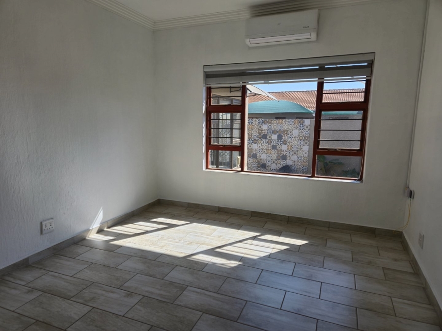 To Let 2 Bedroom Property for Rent in Hughes Gauteng