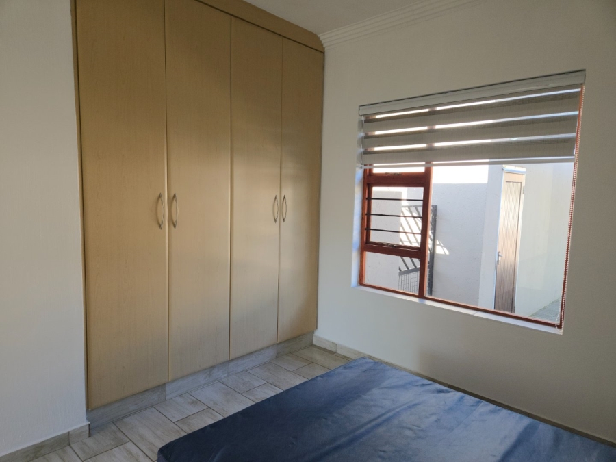 To Let 2 Bedroom Property for Rent in Hughes Gauteng