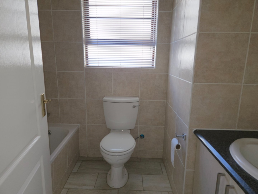 To Let 2 Bedroom Property for Rent in Hughes Gauteng