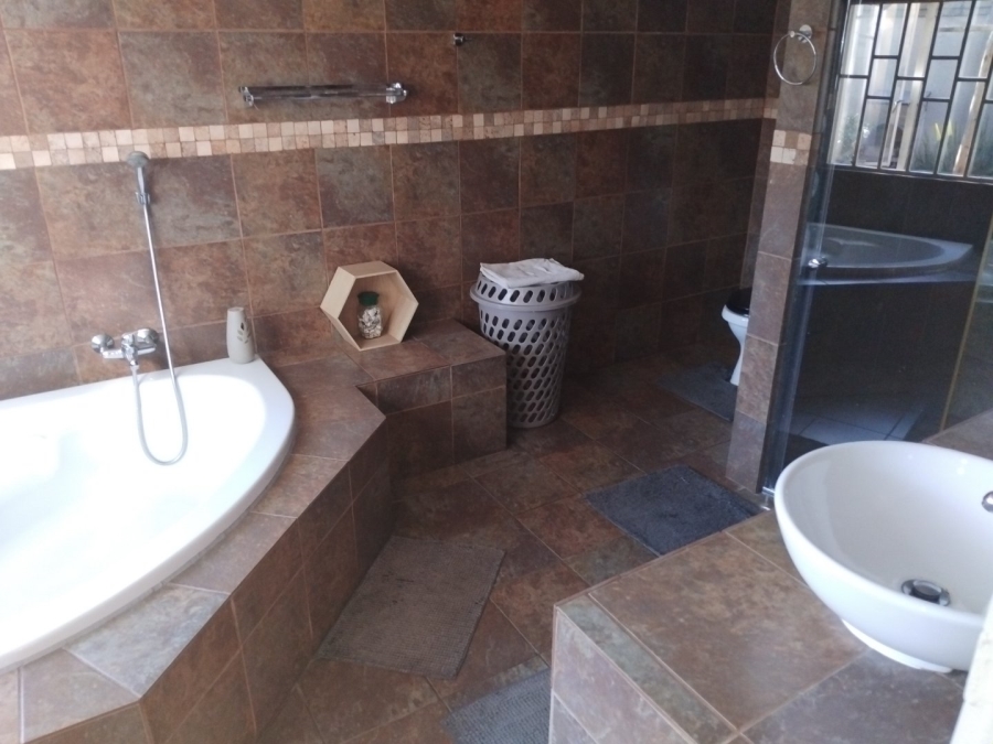 3 Bedroom Property for Sale in Fishers Hill Gauteng