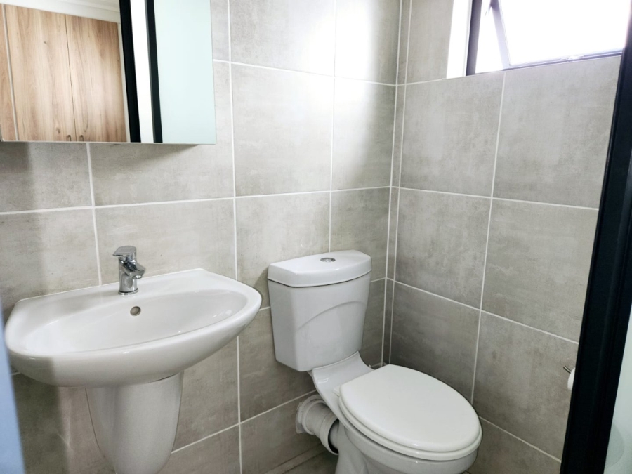 To Let 1 Bedroom Property for Rent in Witfield Gauteng