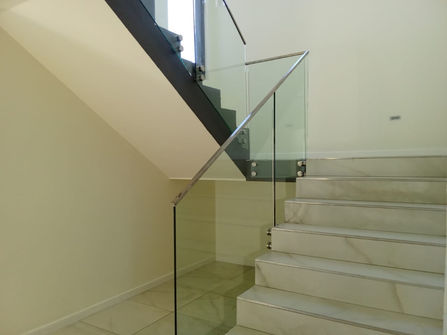 4 Bedroom Property for Sale in Eye of Africa Gauteng