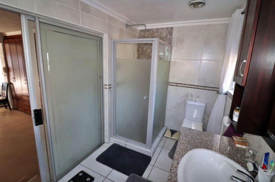 3 Bedroom Property for Sale in Sunnyridge Gauteng