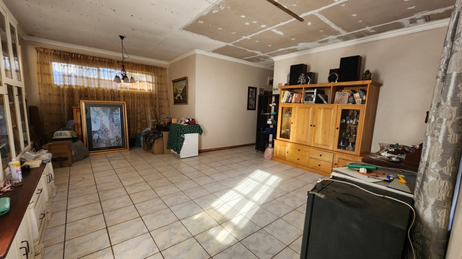4 Bedroom Property for Sale in Rembrandt Park Gauteng
