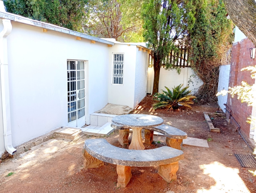 To Let 1 Bedroom Property for Rent in Auckland Park Gauteng