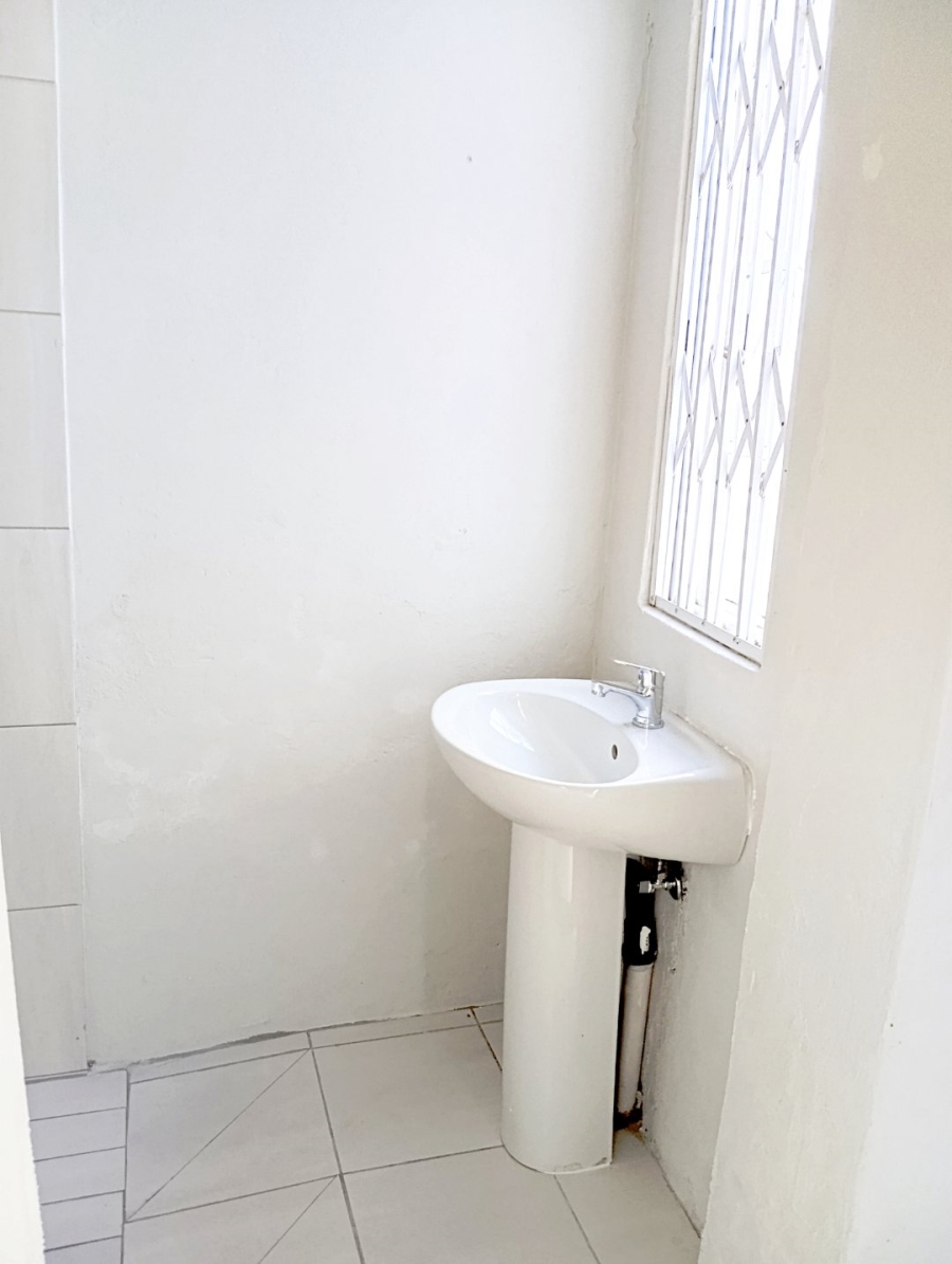To Let 1 Bedroom Property for Rent in Auckland Park Gauteng