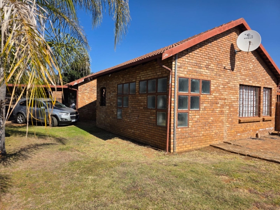 4 Bedroom Property for Sale in Doornpoort Gauteng
