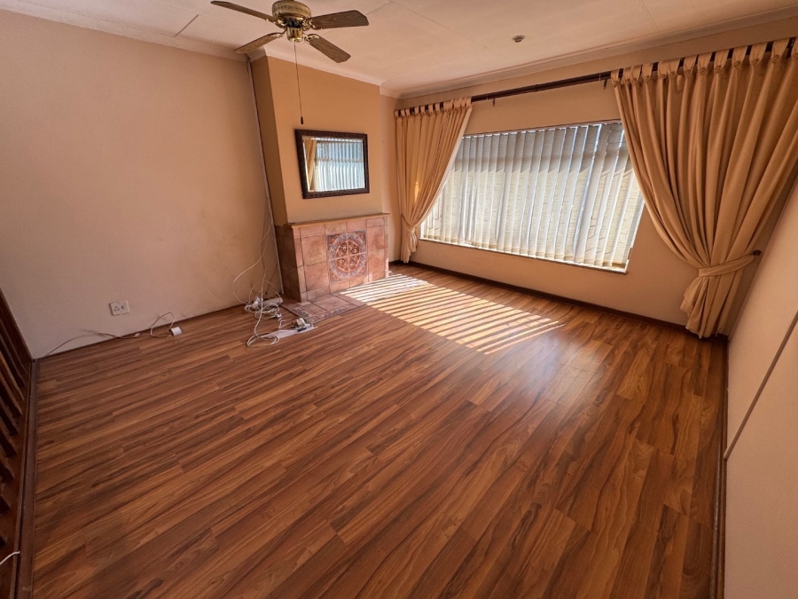 4 Bedroom Property for Sale in Birchleigh Gauteng