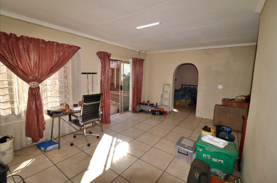 3 Bedroom Property for Sale in Symhurst Gauteng