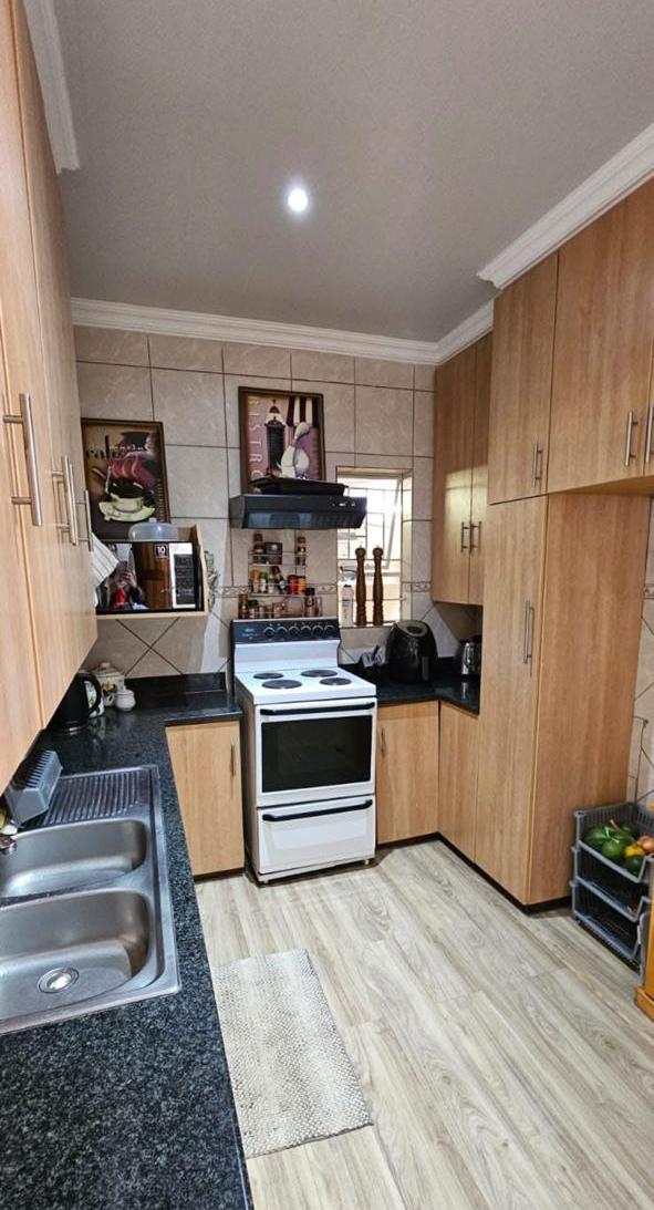 3 Bedroom Property for Sale in Wonderboom Gauteng