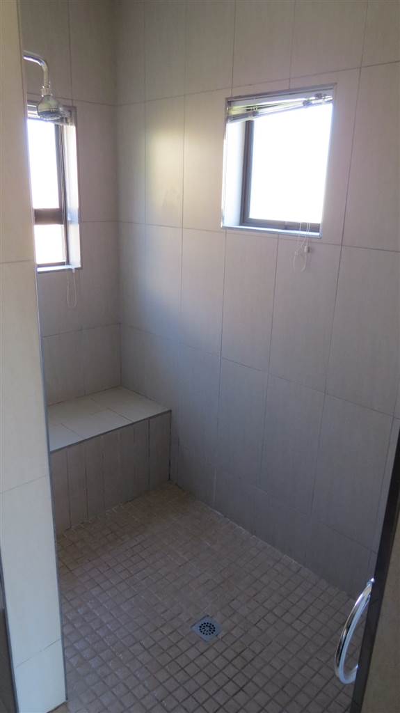 To Let 3 Bedroom Property for Rent in Retire at Midstream Gauteng