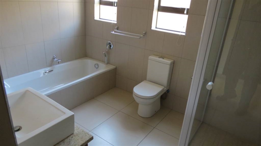 To Let 3 Bedroom Property for Rent in Retire at Midstream Gauteng