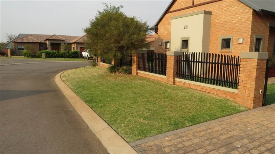 To Let 3 Bedroom Property for Rent in Retire at Midstream Gauteng