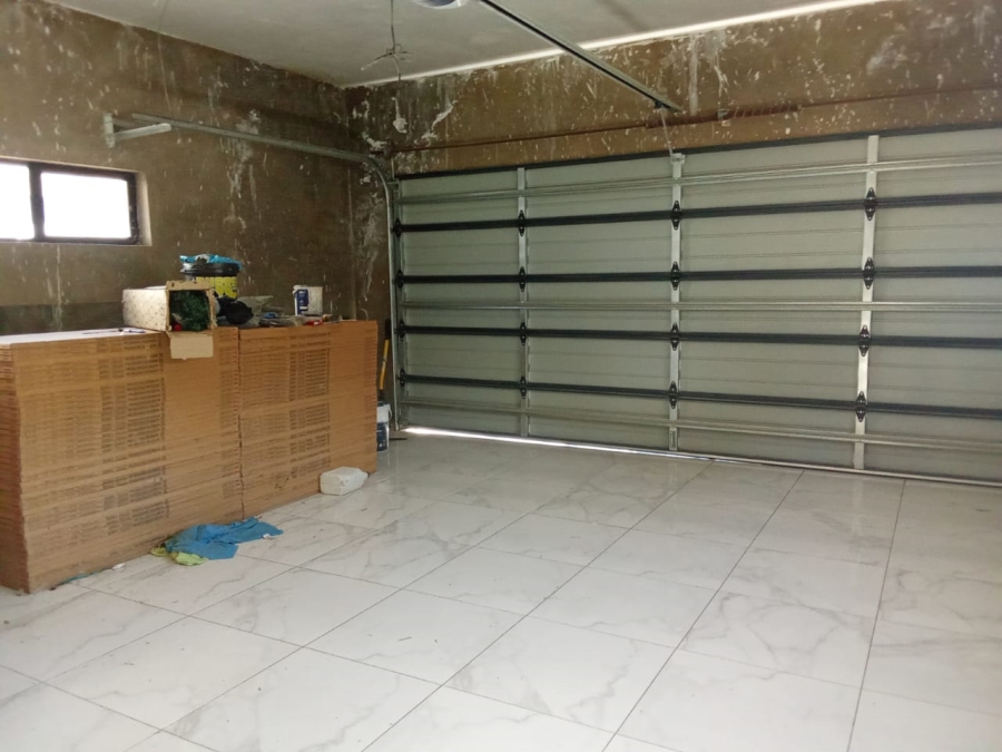 5 Bedroom Property for Sale in Eye of Africa Gauteng