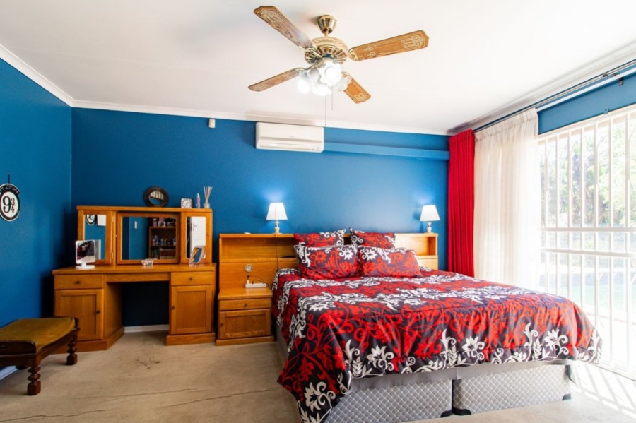 5 Bedroom Property for Sale in Lombardy East Gauteng