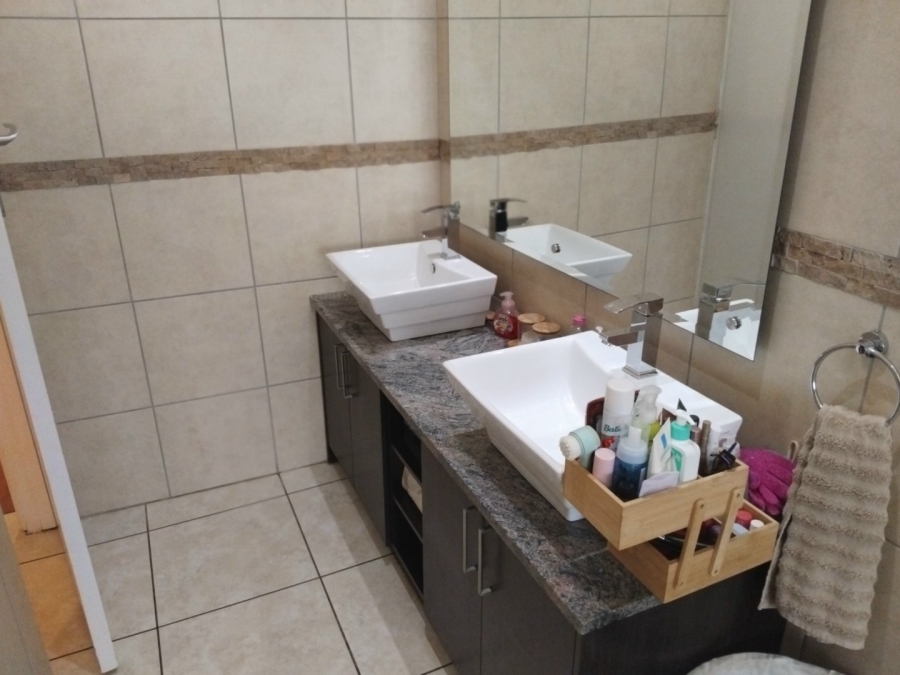 4 Bedroom Property for Sale in Kensington Gauteng