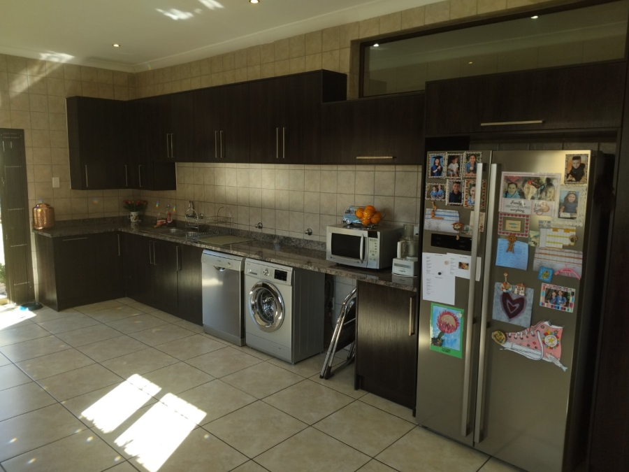 4 Bedroom Property for Sale in Kensington Gauteng