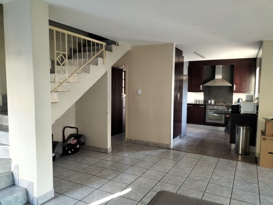 To Let 3 Bedroom Property for Rent in Equestria Gauteng