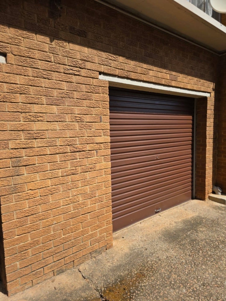 2 Bedroom Property for Sale in Moregloed Gauteng