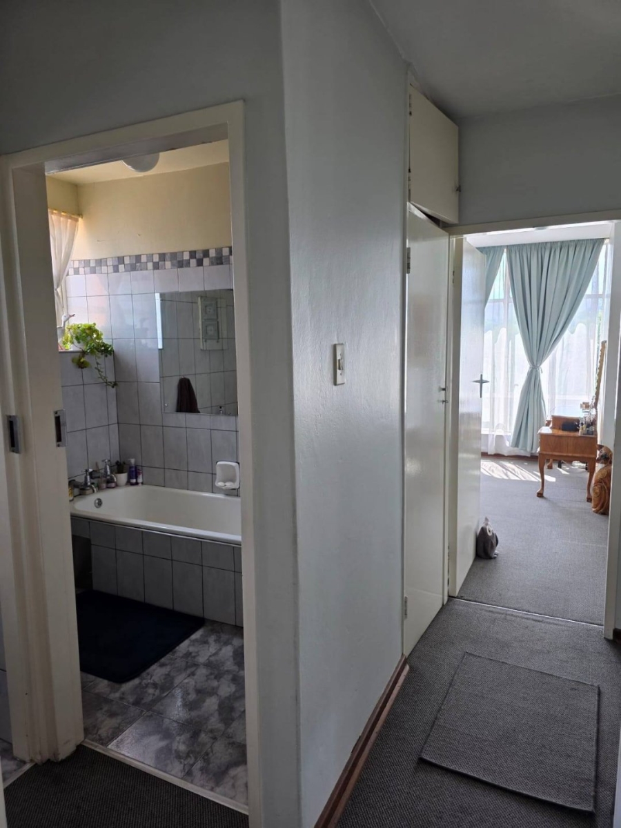 2 Bedroom Property for Sale in Moregloed Gauteng