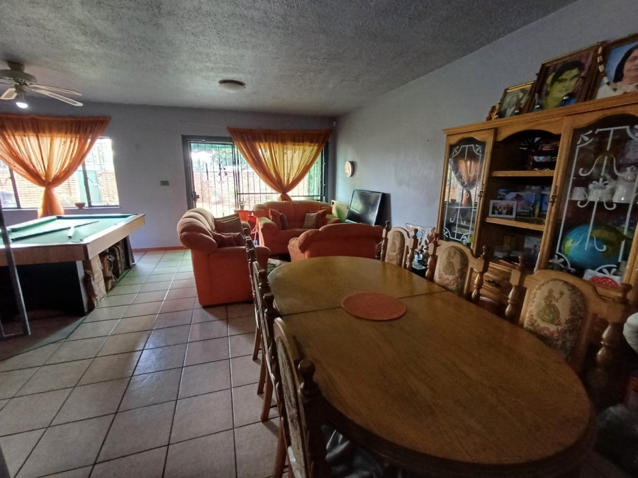 3 Bedroom Property for Sale in Wierda Park Gauteng