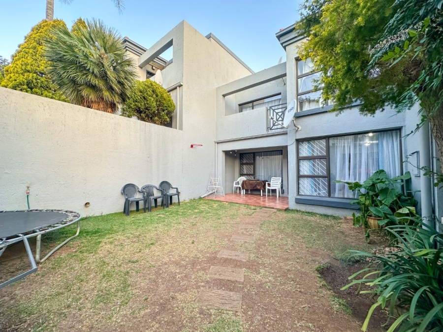 To Let 2 Bedroom Property for Rent in Bassonia Gauteng