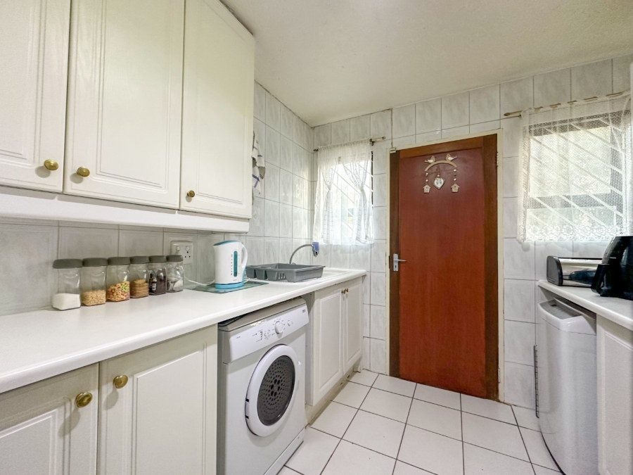To Let 2 Bedroom Property for Rent in Bassonia Gauteng
