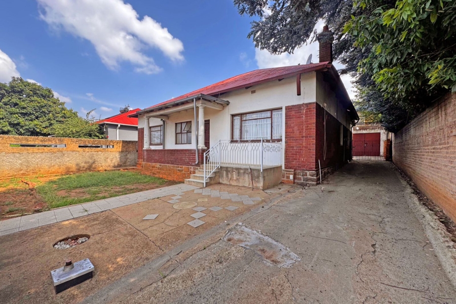 3 Bedroom Property for Sale in Orange Grove Gauteng