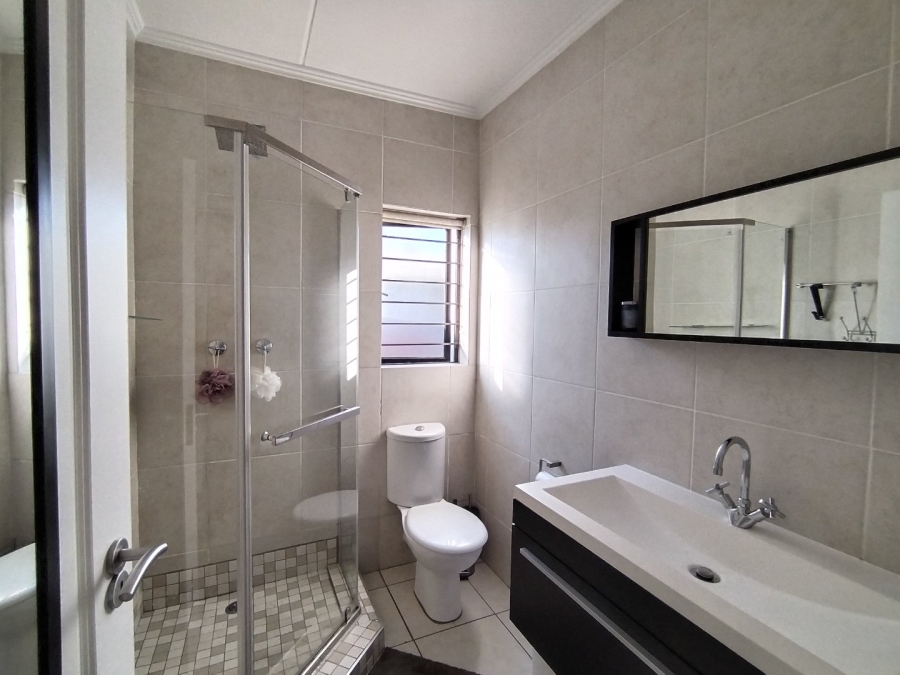 1 Bedroom Property for Sale in Acacia Gauteng