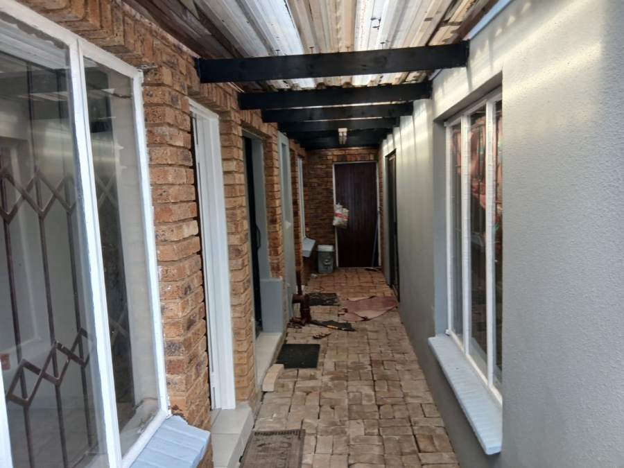 4 Bedroom Property for Sale in Danville Gauteng