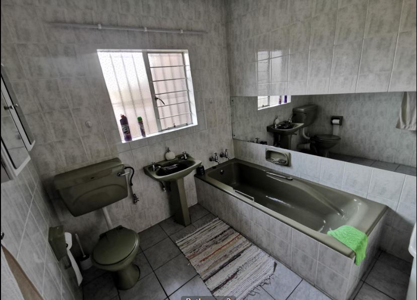 3 Bedroom Property for Sale in Birchleigh North Gauteng
