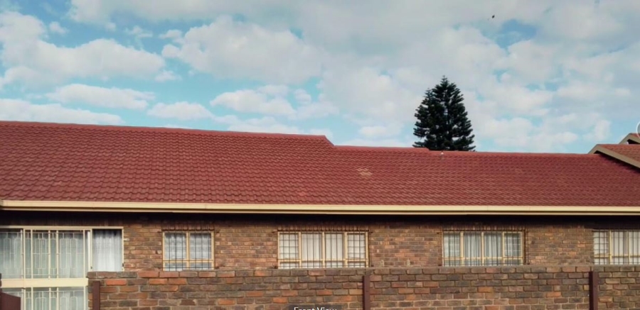 3 Bedroom Property for Sale in Birchleigh North Gauteng
