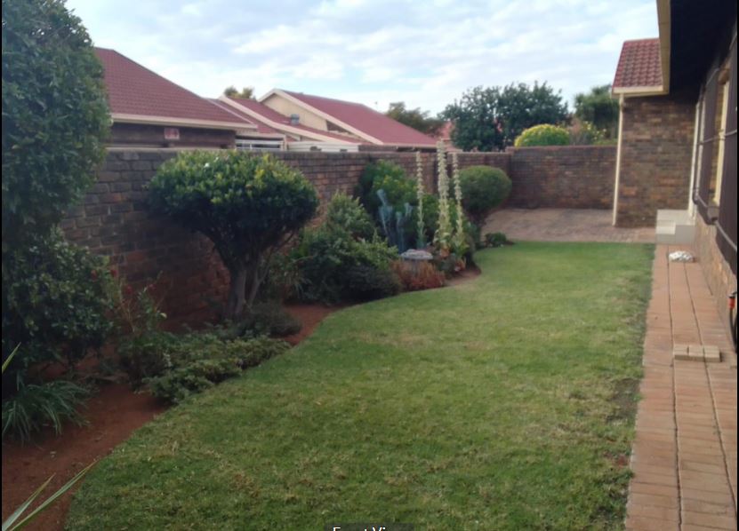 3 Bedroom Property for Sale in Birchleigh North Gauteng